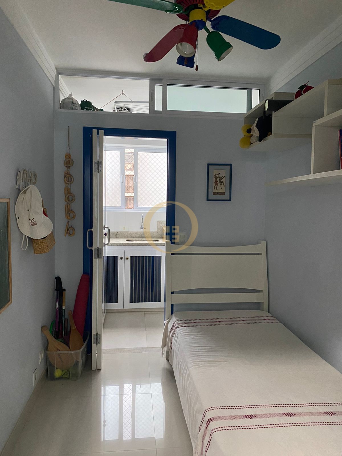 Apartamento na Praia das Pitangueiras, Guarujá - SP