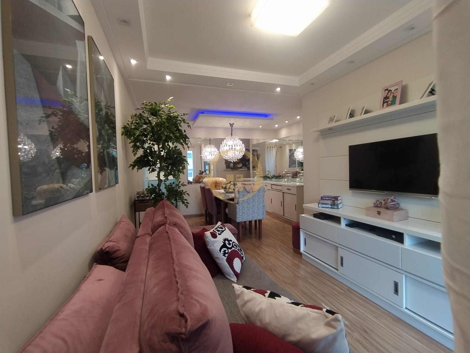 Apartamento na Praia das Astúrias, Guarujá - SP