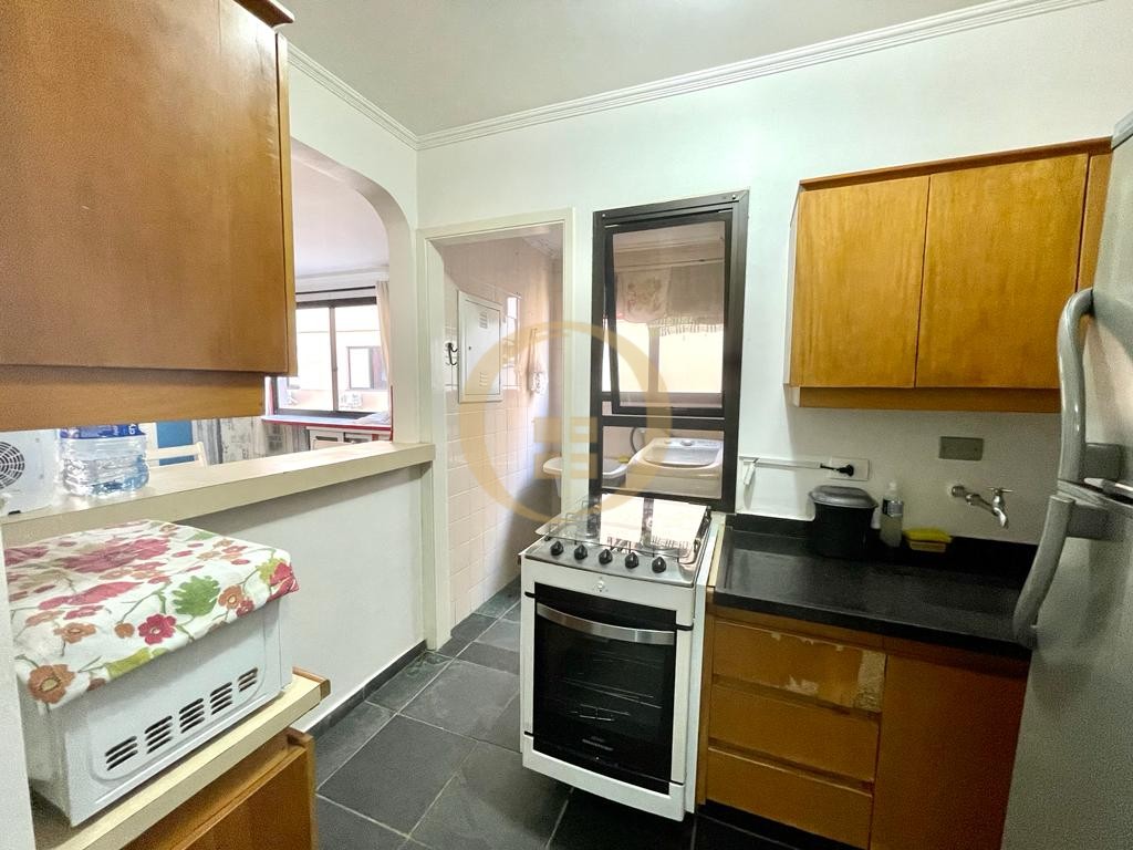 Apartamento na Praia da Enseada, Guarujá - SP