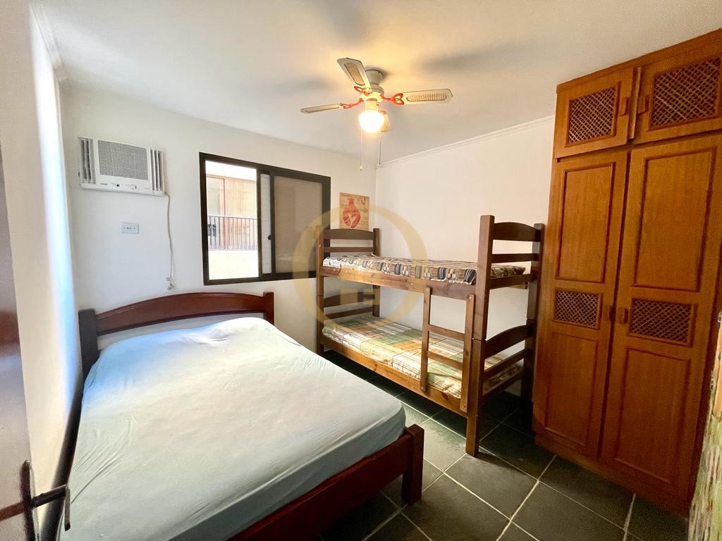 Apartamento na Praia da Enseada, Guarujá - SP