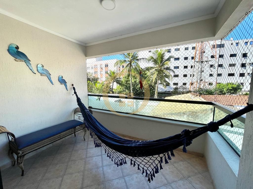 Apartamento na Praia da Enseada, Guarujá - SP