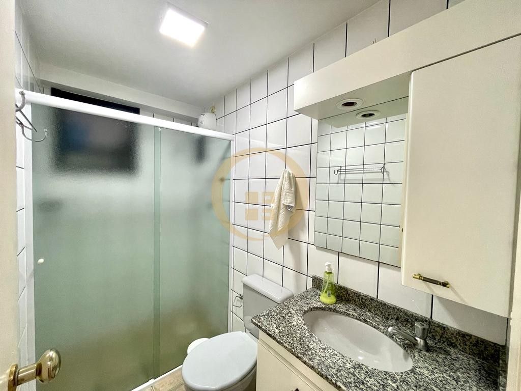 Apartamento na Praia da Enseada, Guarujá - SP