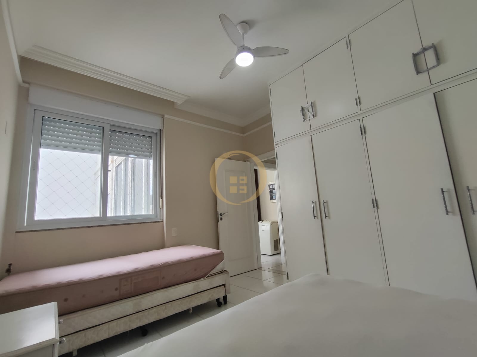 Apartamento Frente ao Mar nas Pitangueiras, Guarujá - SP