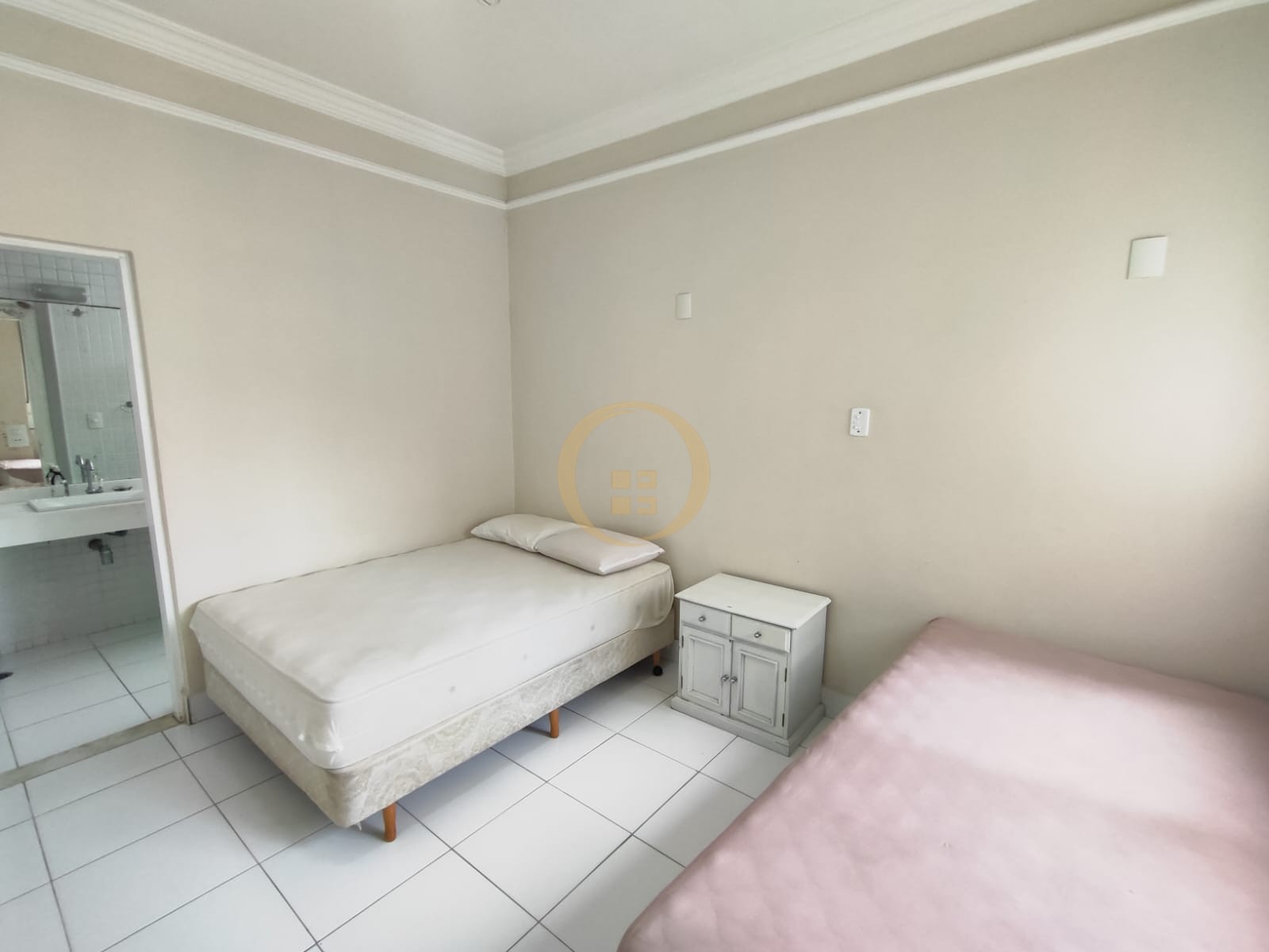 Apartamento Frente ao Mar nas Pitangueiras, Guarujá - SP