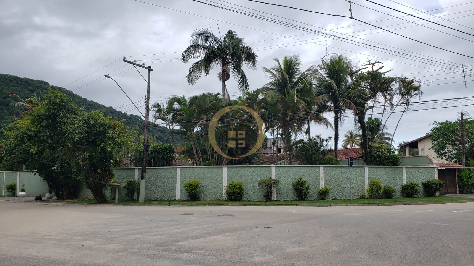 Casa em alvenaria GUARUJÁ - SP
