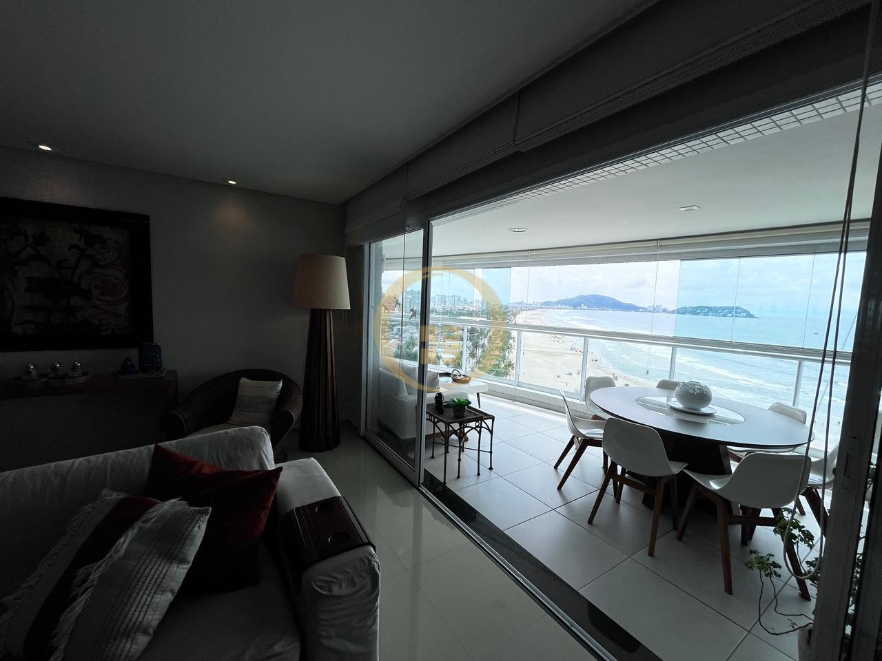 Apartamento Frente ao Mar, Praia da Enseada - GUARUJÁ - SP