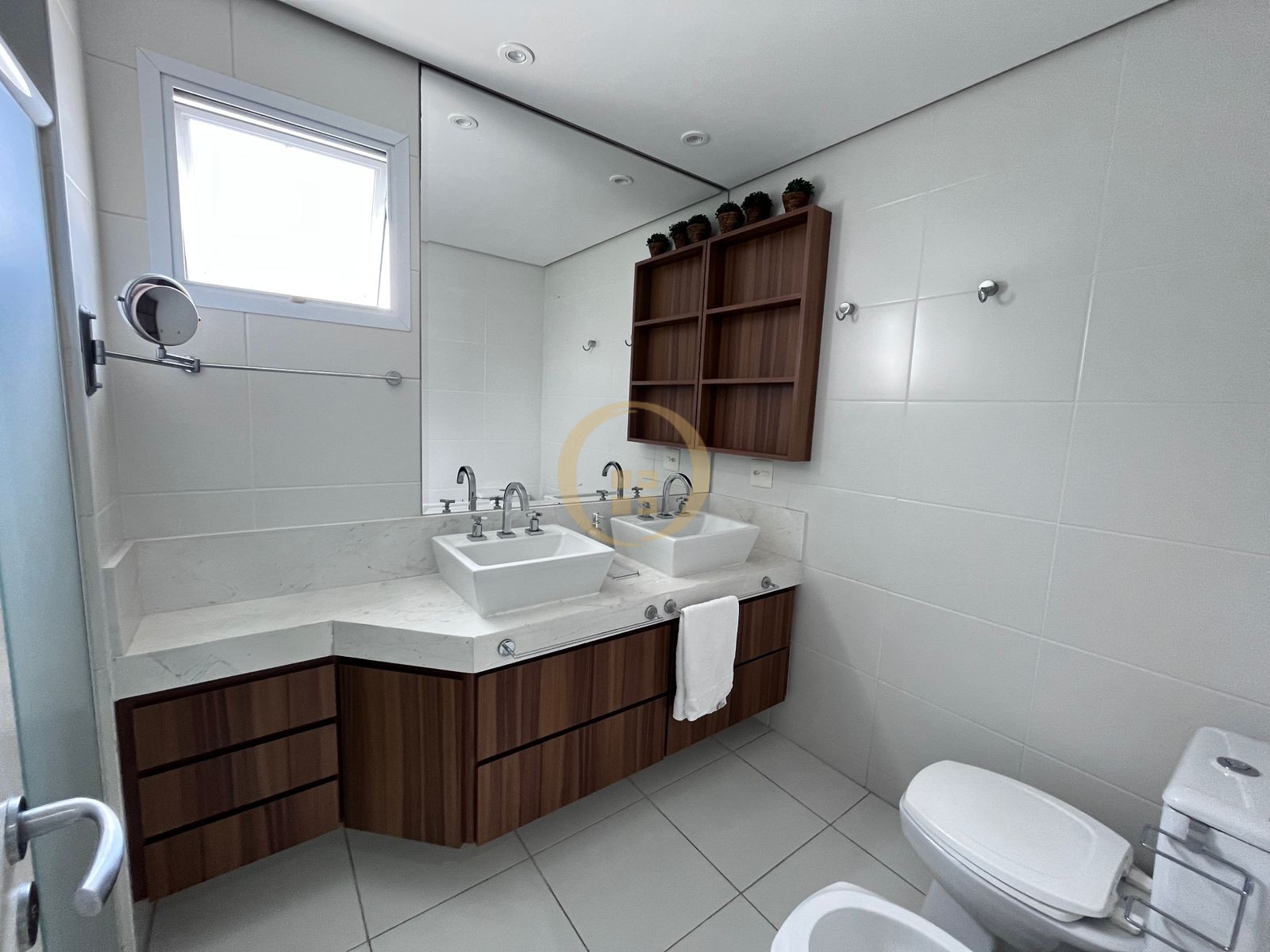 Apartamento Frente ao Mar, Praia da Enseada - GUARUJÁ - SP