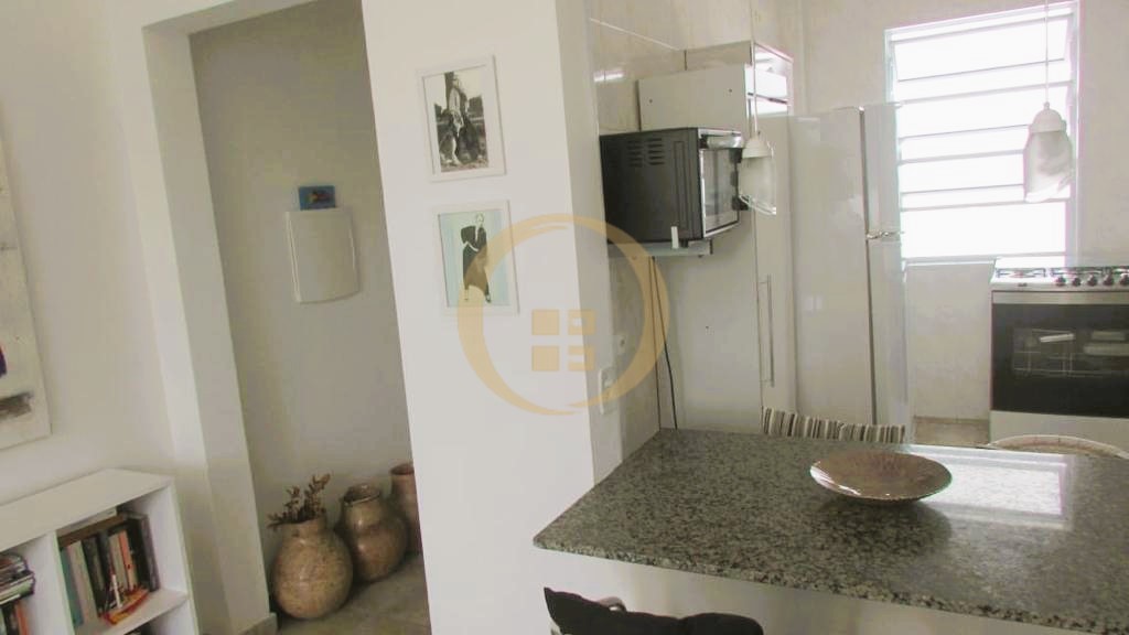 Apartamento na Praia das Pitangueiras, Guarujá - SP