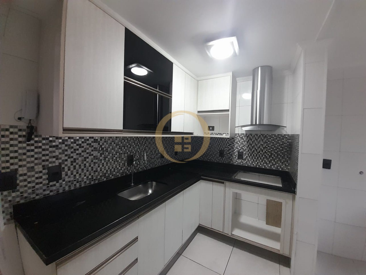 Apartamento na Praia da Enseada, Guarujá - SP