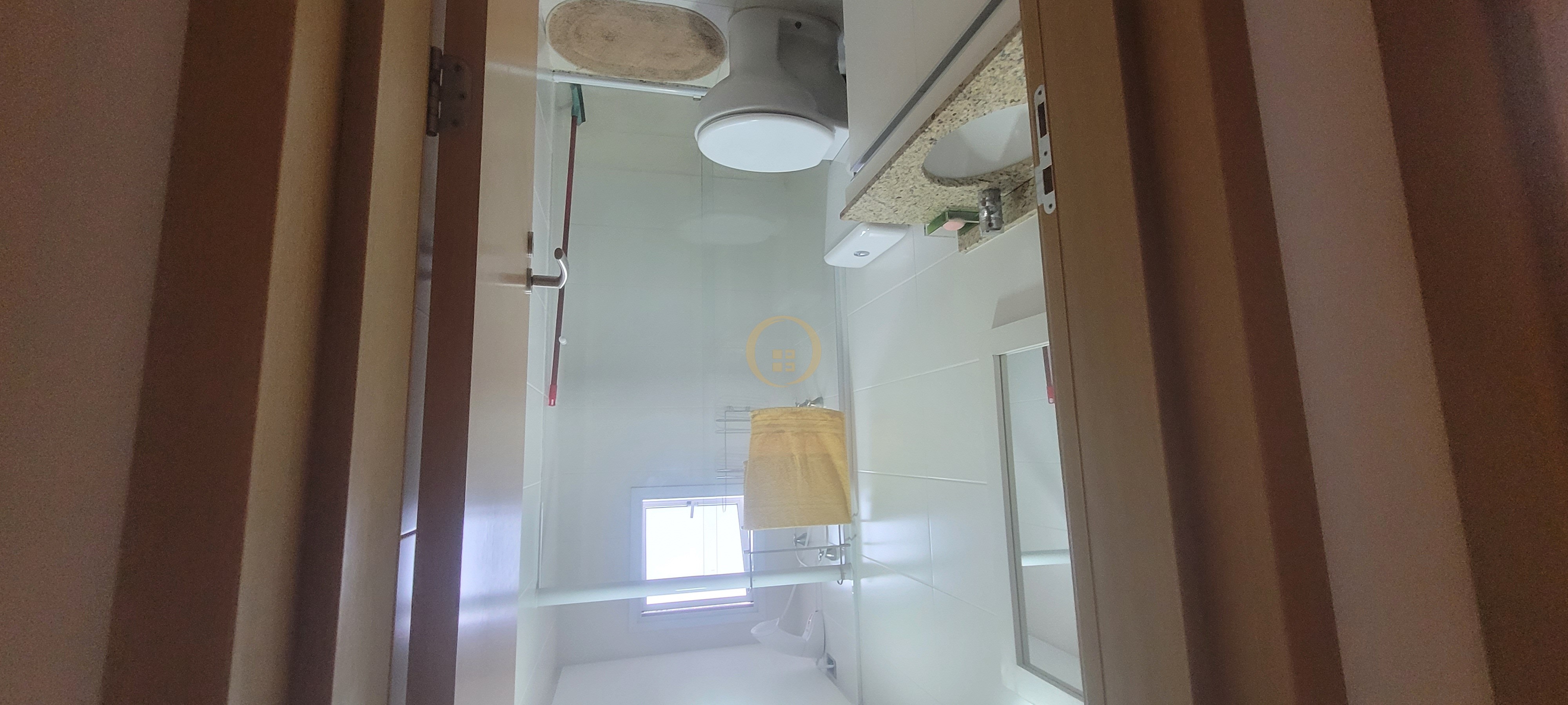 Apartamento na Praia da Enseada, Guarujá - SP