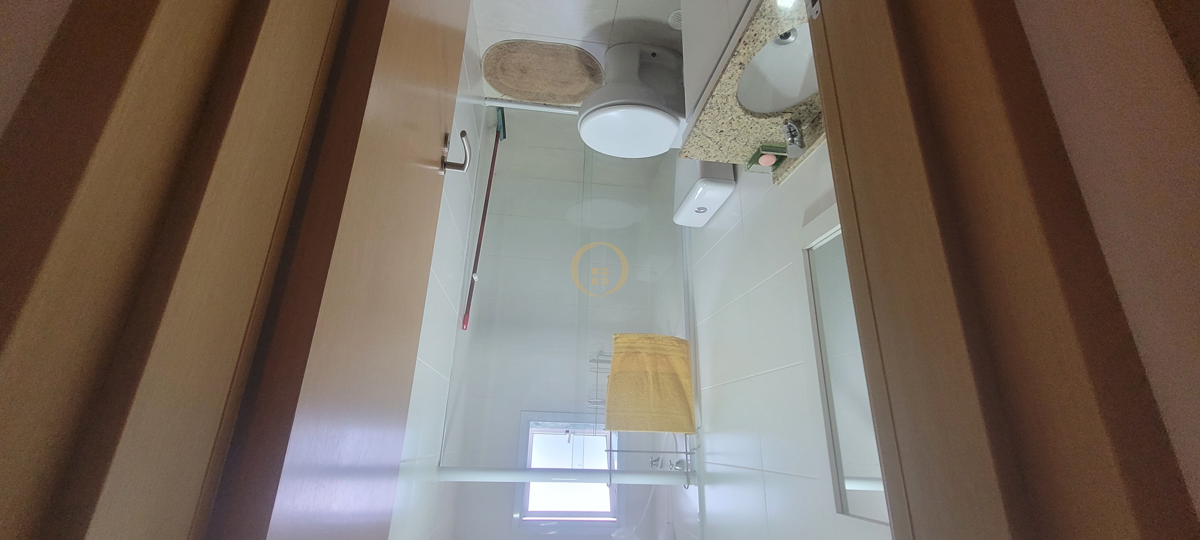 Apartamento na Praia da Enseada, Guarujá - SP