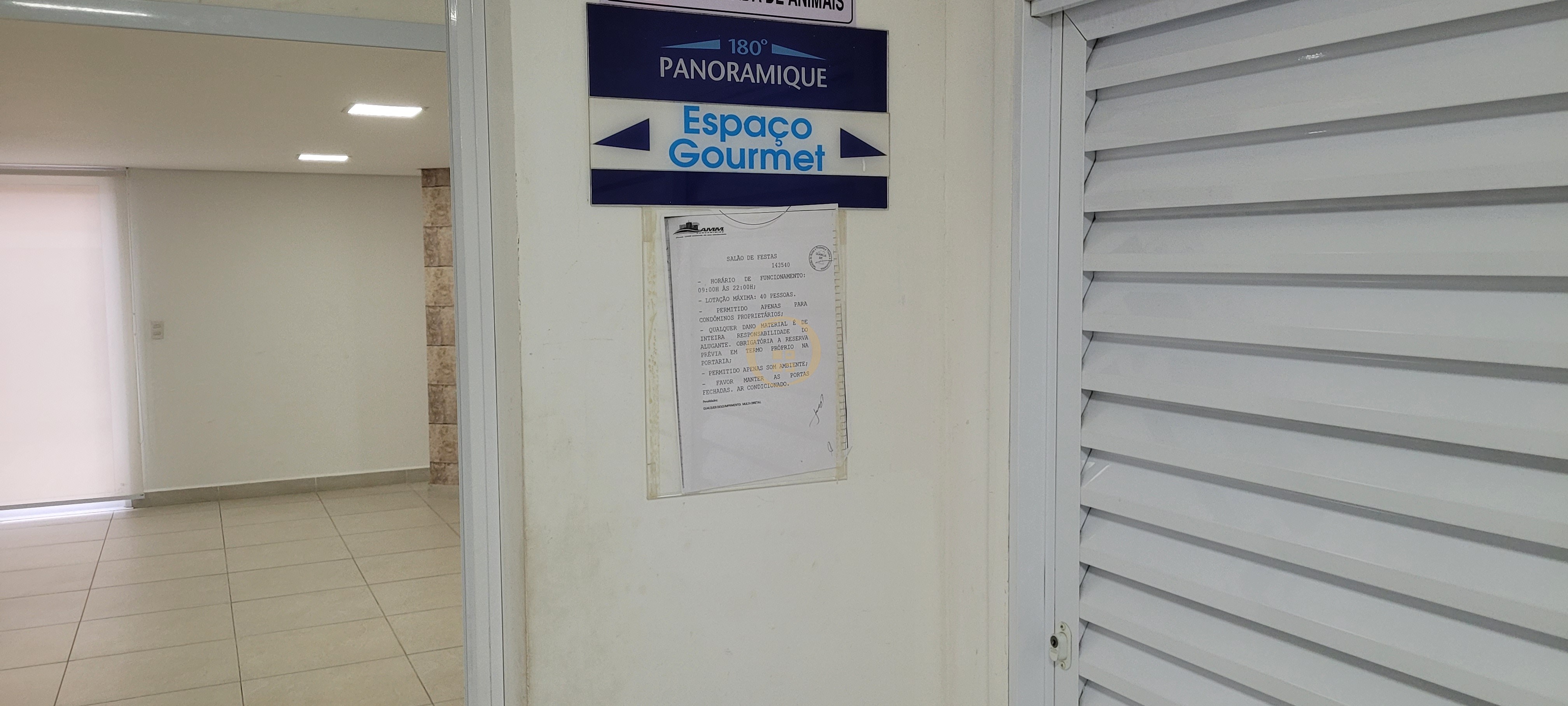 Apartamento na Praia da Enseada, Guarujá - SP
