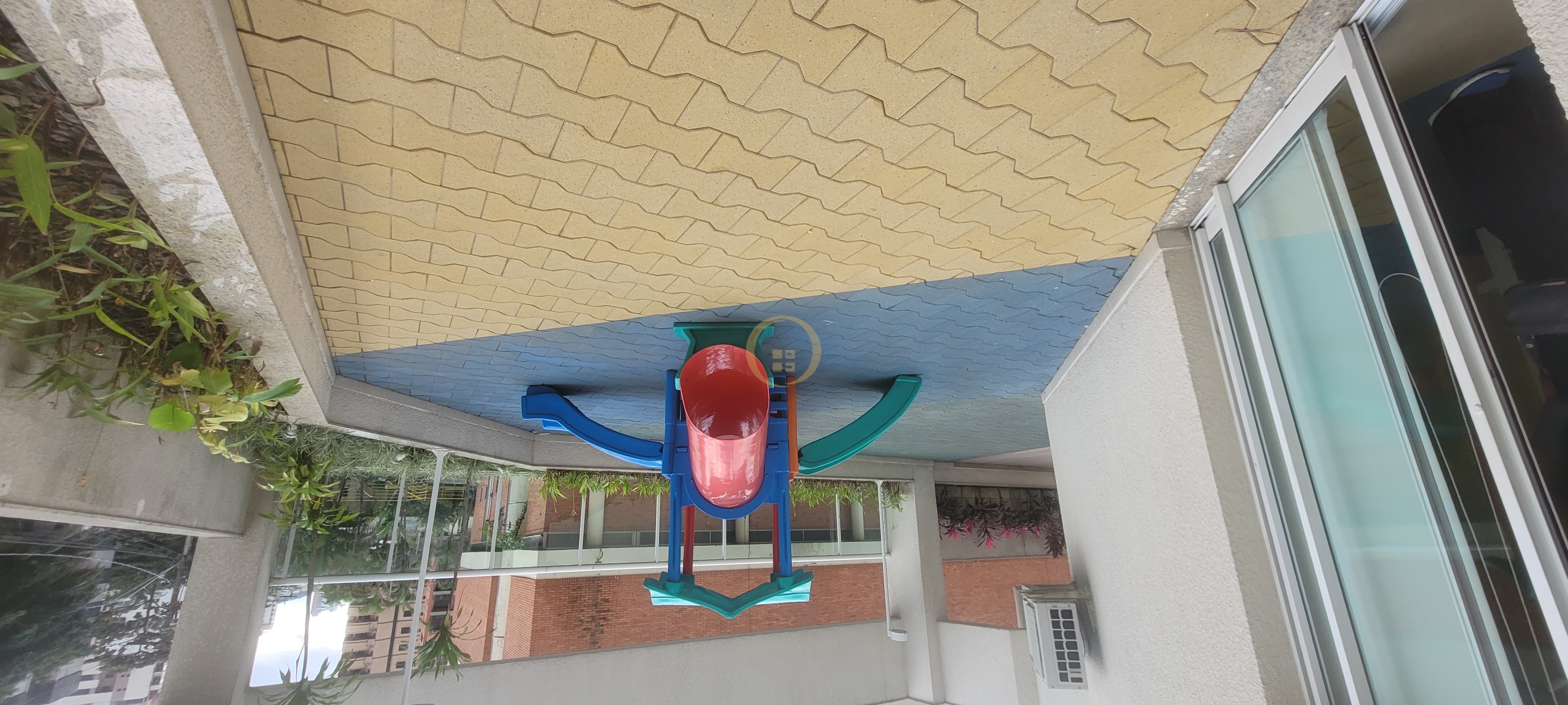 Apartamento na Praia da Enseada, Guarujá - SP
