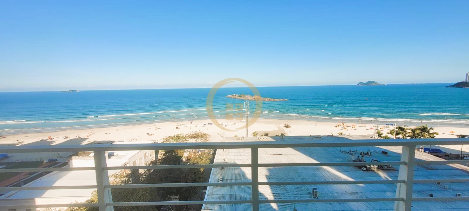 Apartamento Frente ao Mar nas Pitangueiras, Guarujá - SP