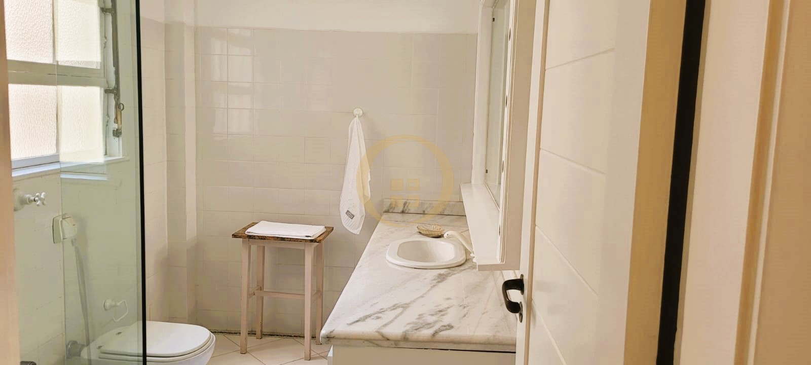 Apartamento Frente ao Mar nas Pitangueiras, Guarujá - SP