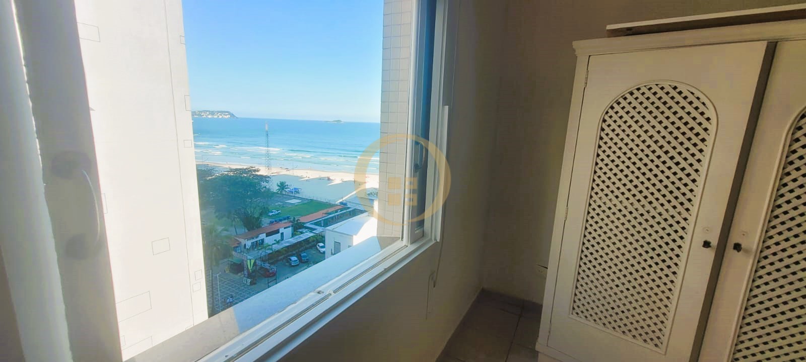 Apartamento Frente ao Mar nas Pitangueiras, Guarujá - SP