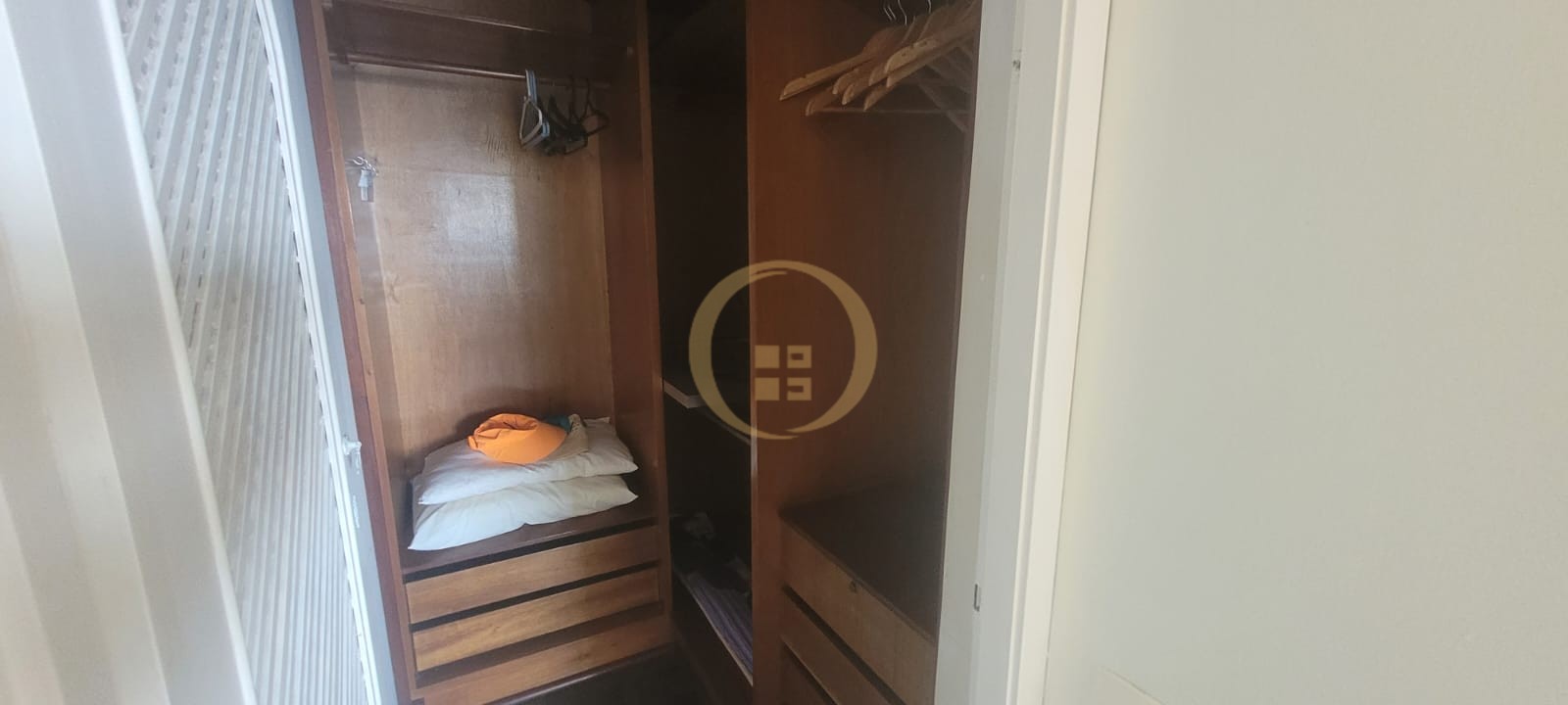 Apartamento Frente ao Mar nas Pitangueiras, Guarujá - SP