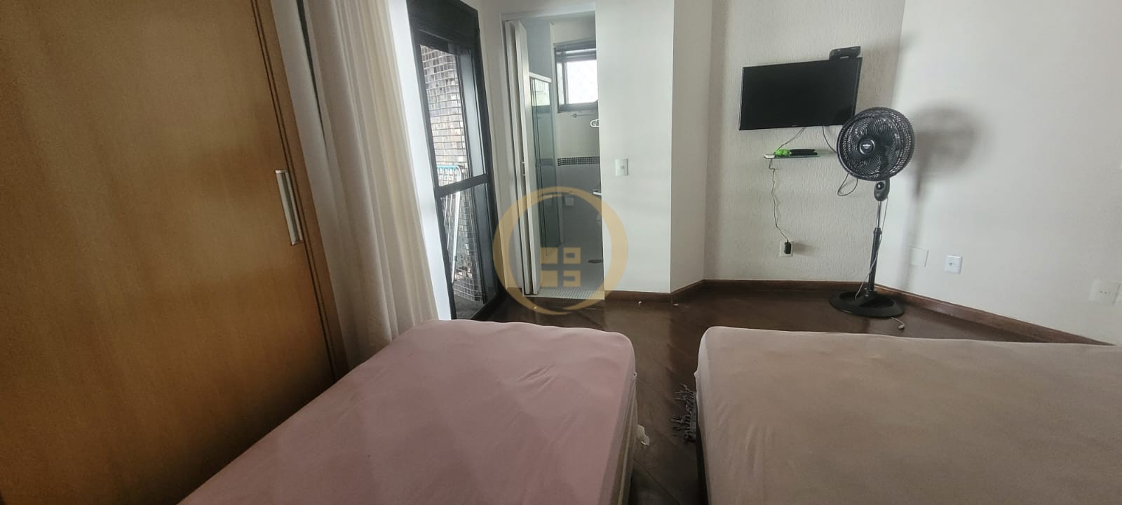 Duplex à Venda na Praia das Pitangueiras - Guarujá