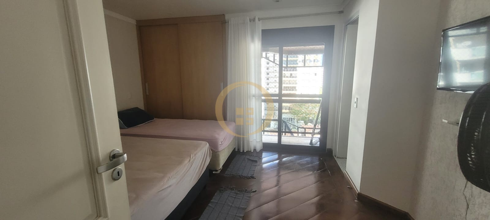 Duplex à Venda na Praia das Pitangueiras - Guarujá