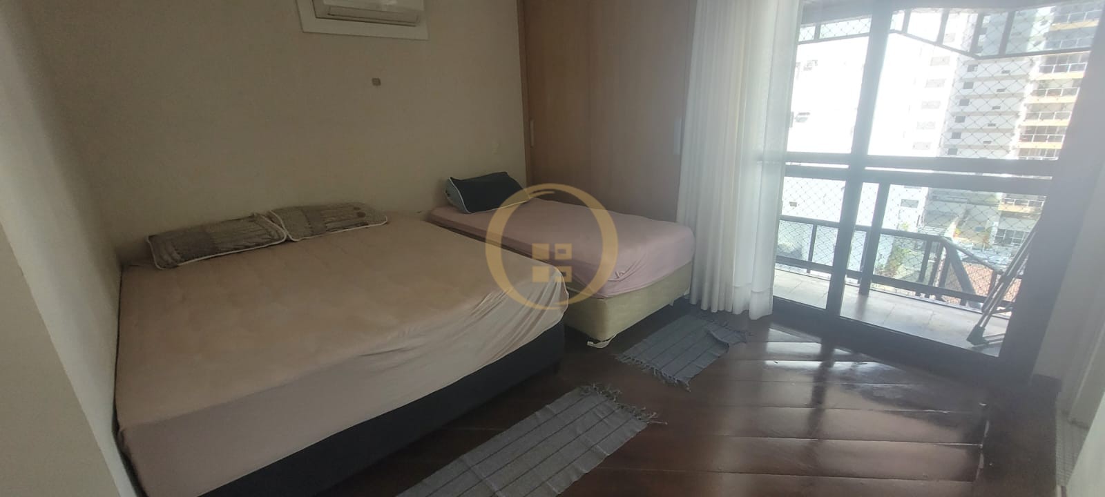 Duplex à Venda na Praia das Pitangueiras - Guarujá