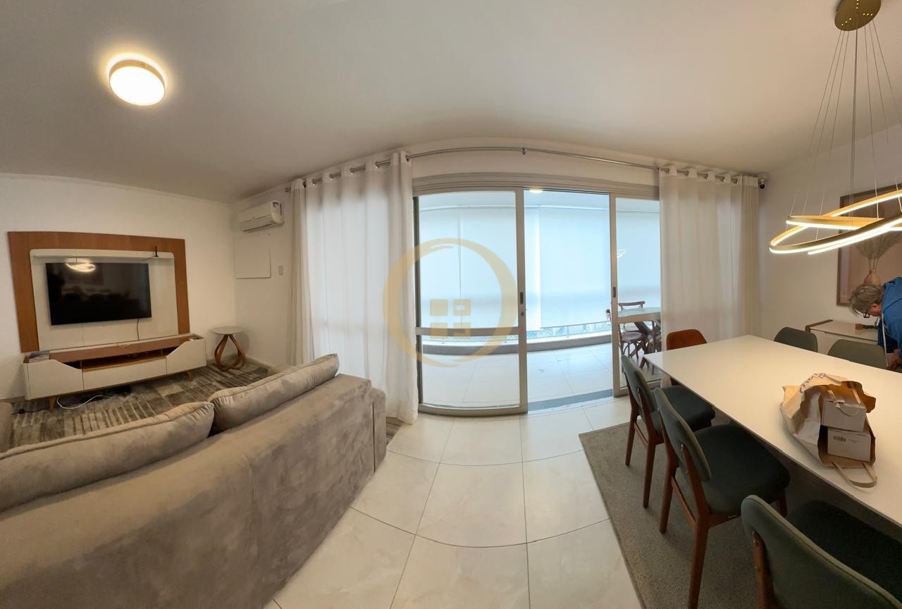 Apartamento na Praia das Pitangueiras, Guarujá - SP
