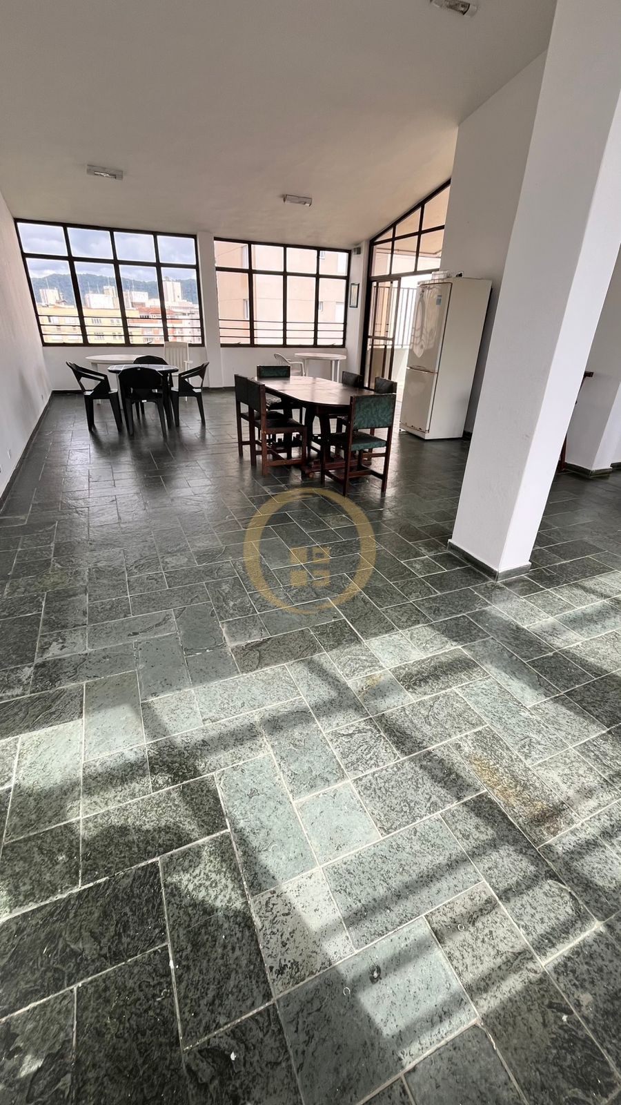 Apartamento na Praia da Enseada, Guarujá - SP