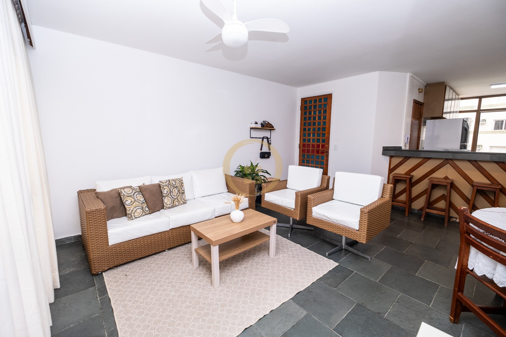 Apartamento na Praia da Enseada, Guarujá - SP