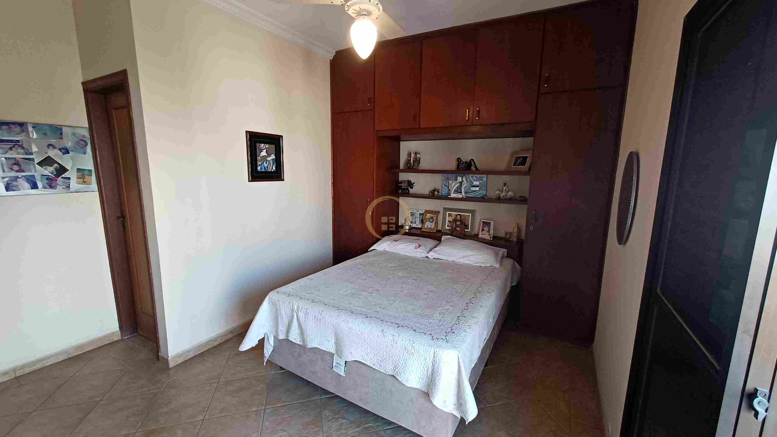 Apartamento na Praia da Enseada, Guarujá - SP