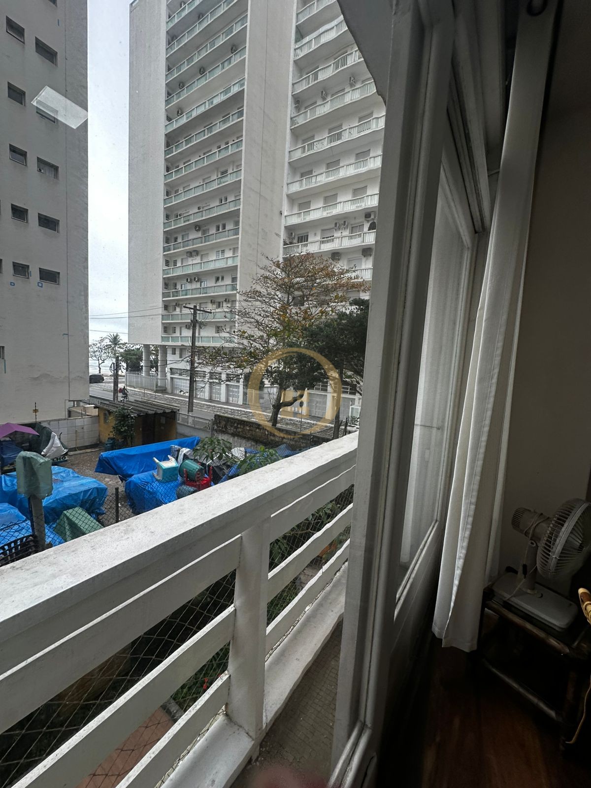 Apartamento na Praia das Pitangueiras, Guarujá - SP