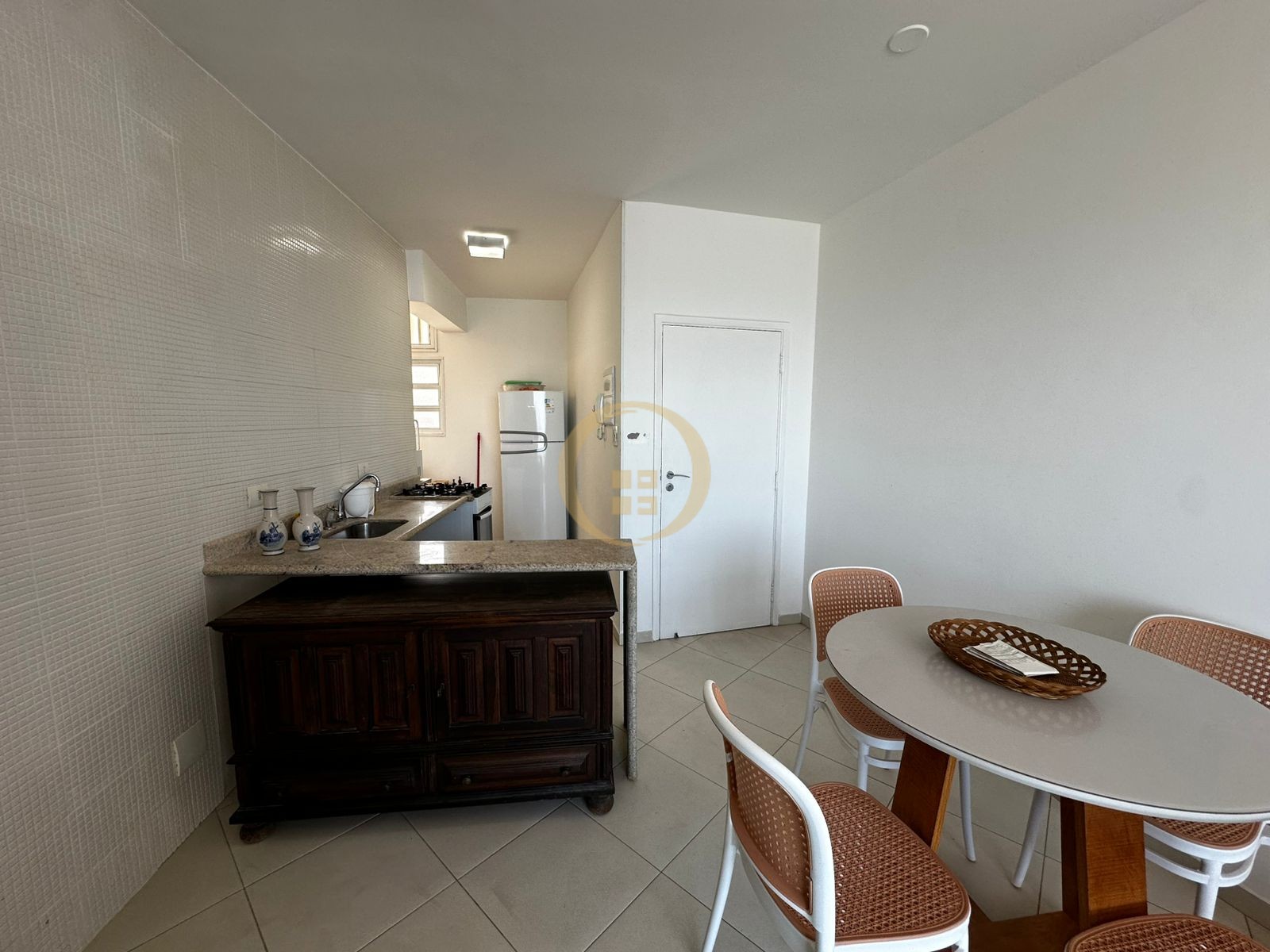 Apartamento Frente ao Mar nas Pitangueiras, Guarujá - SP