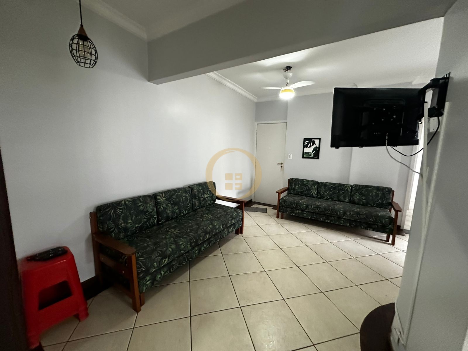 Apartamento na Praia das Pitangueiras, Guarujá - SP