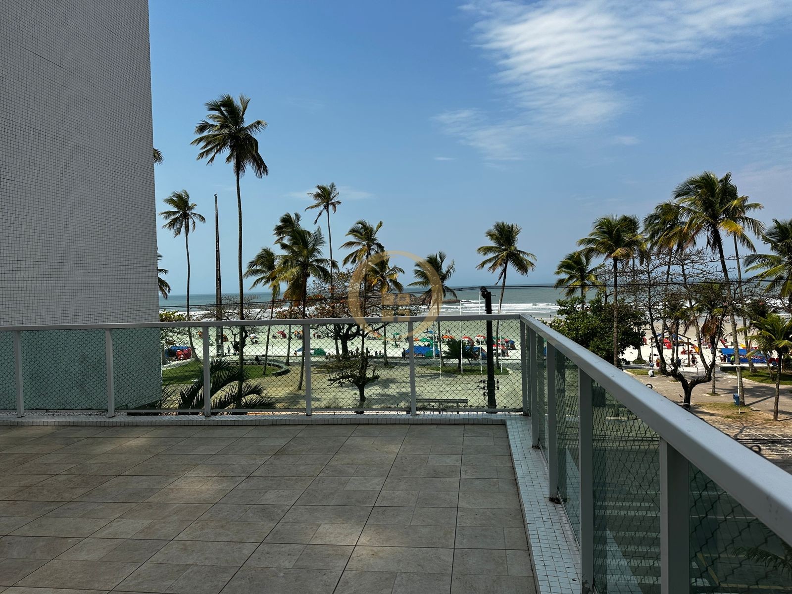 Apartamento Frente ao Mar-3-dormitorios-Pitangueiras