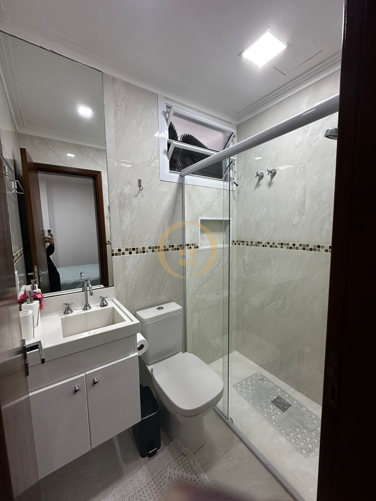 Apartamento Frente ao Mar-3-dormitorios-Pitangueiras