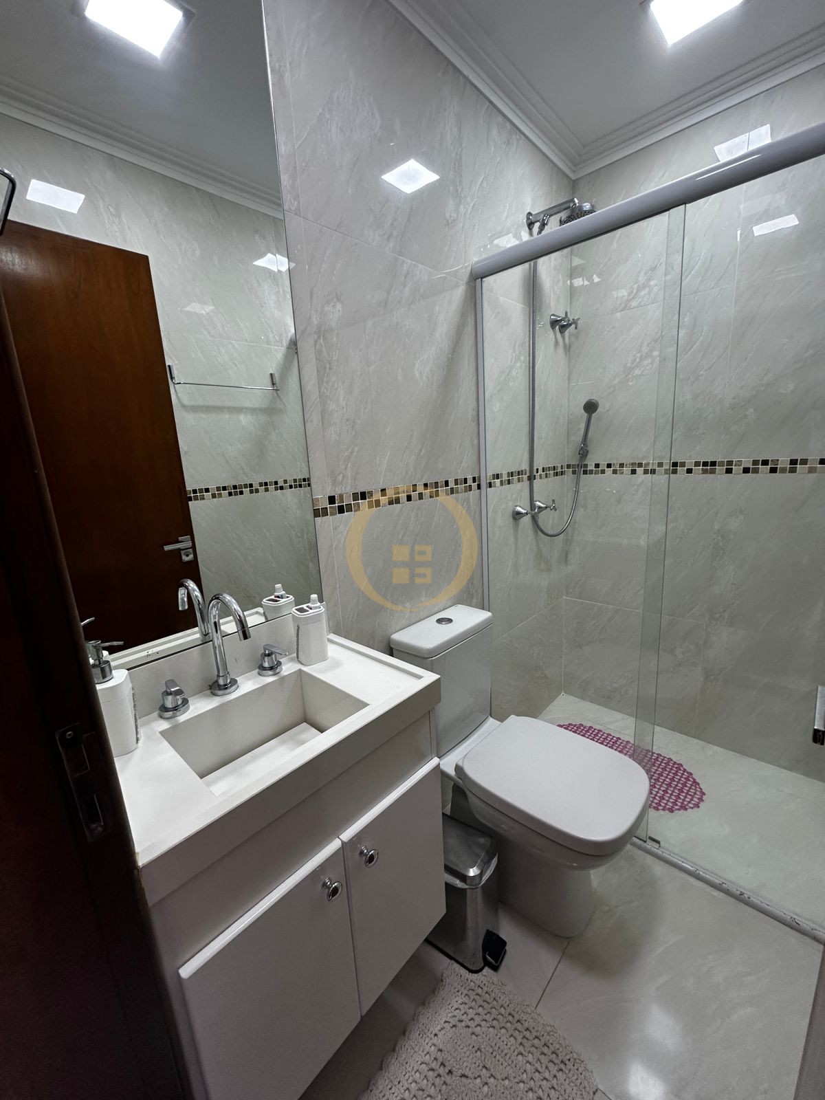 Apartamento Frente ao Mar-3-dormitorios-Pitangueiras