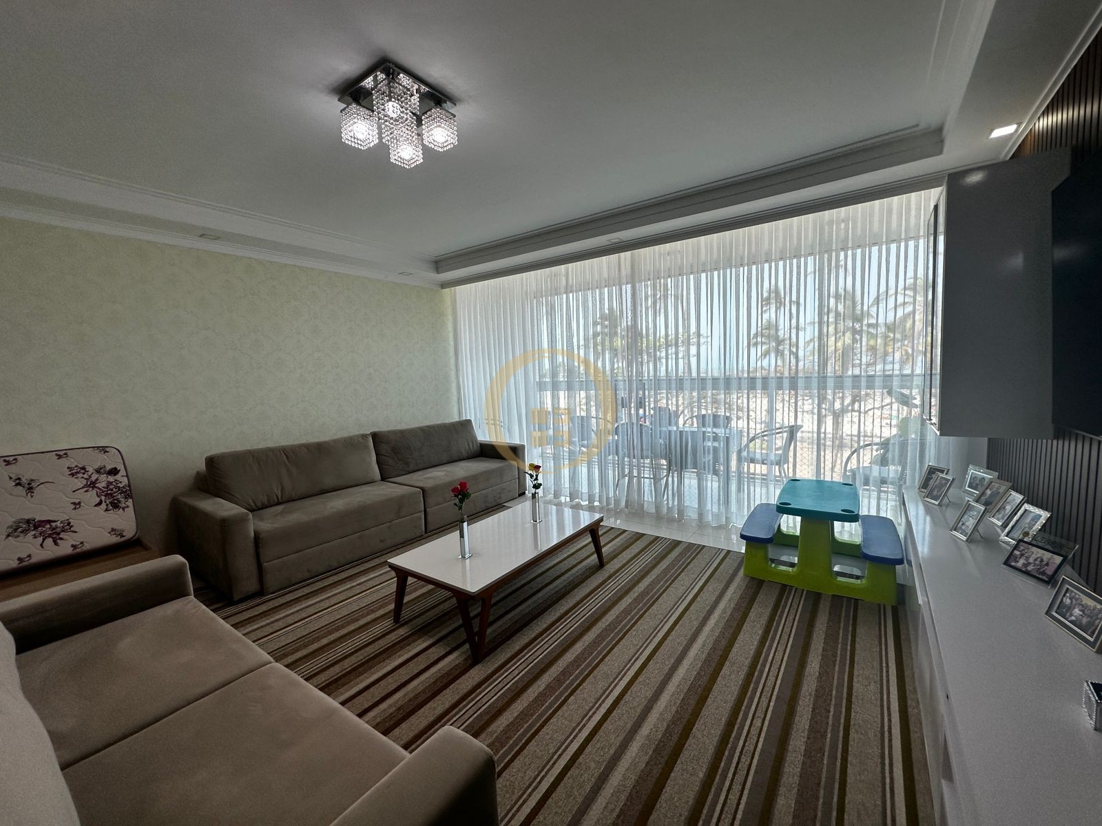 Apartamento Frente ao Mar-3-dormitorios-Pitangueiras