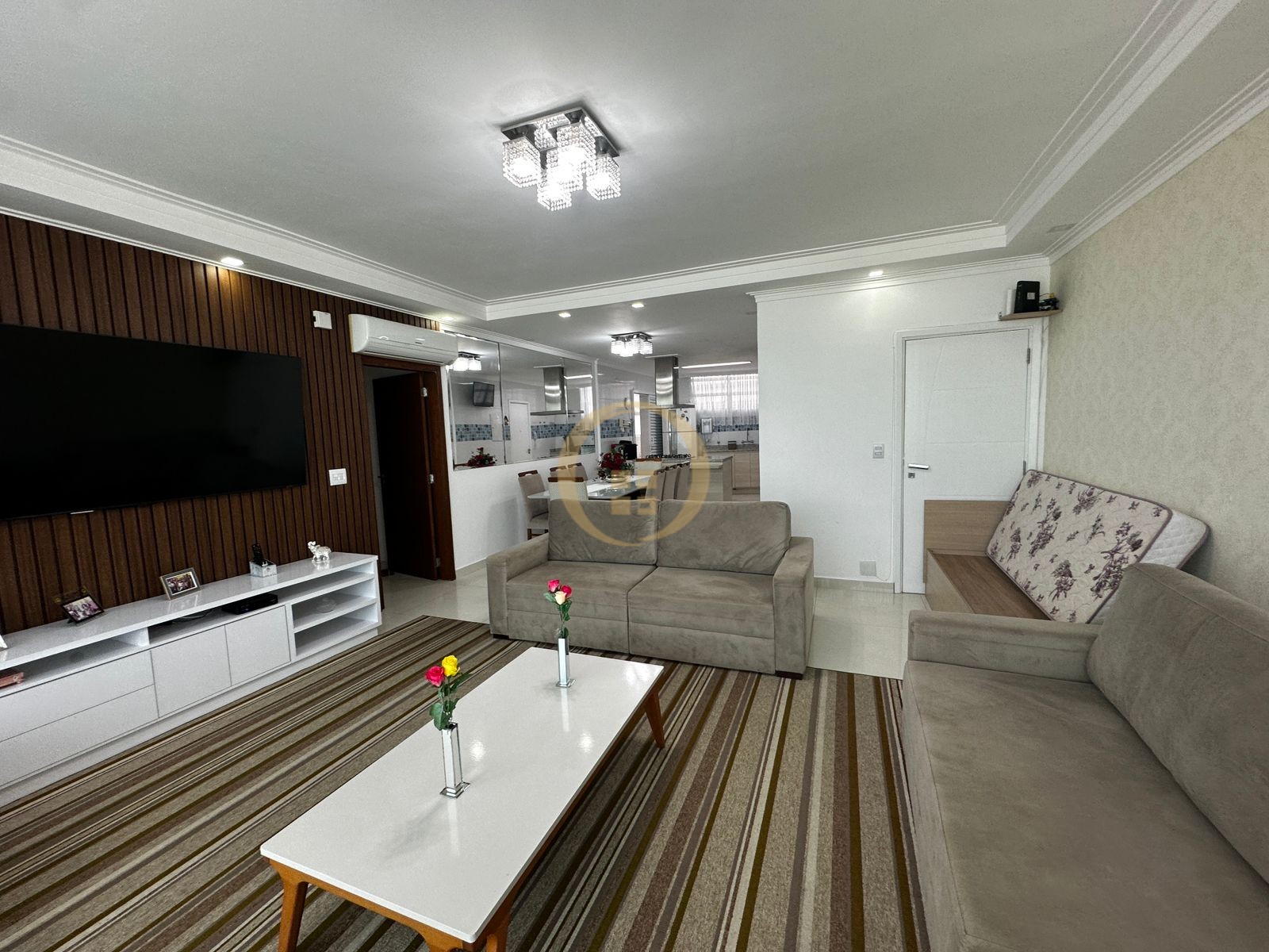 Apartamento Frente ao Mar-3-dormitorios-Pitangueiras