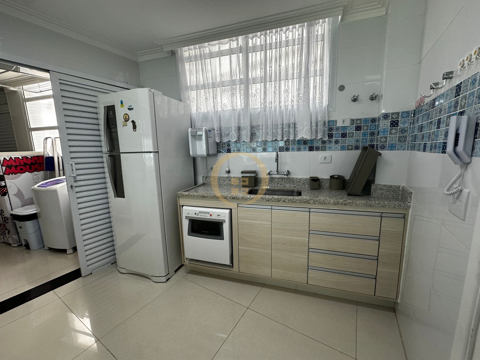 Apartamento Frente ao Mar-3-dormitorios-Pitangueiras