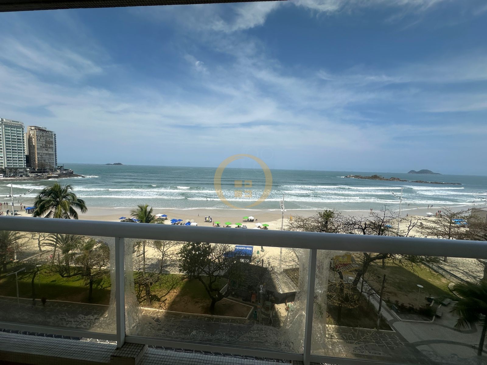 Apartamento Frente ao Mar nas Pitangueiras, Guarujá - SP