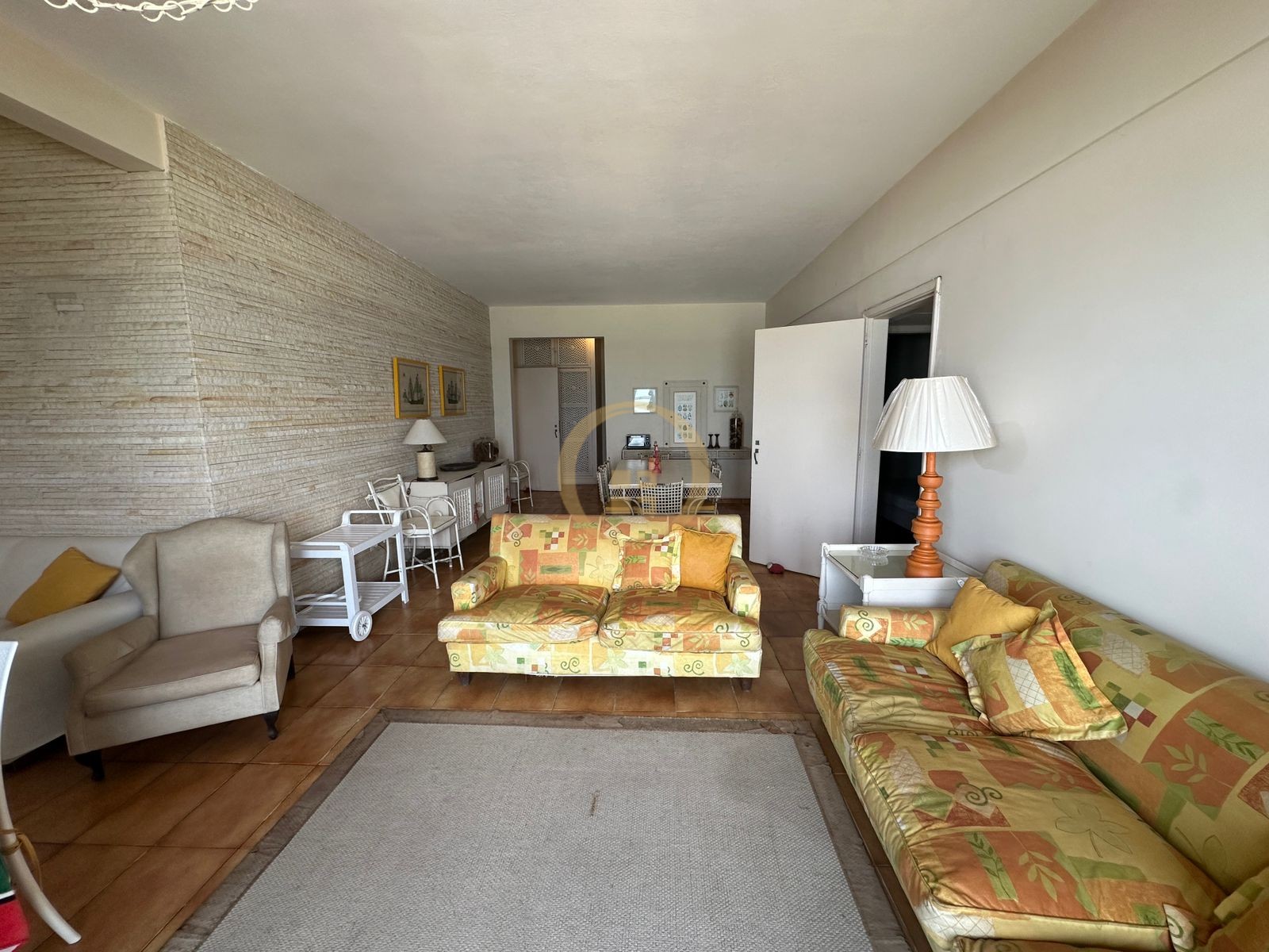 Apartamento Frente ao Mar nas Pitangueiras, Guarujá - SP