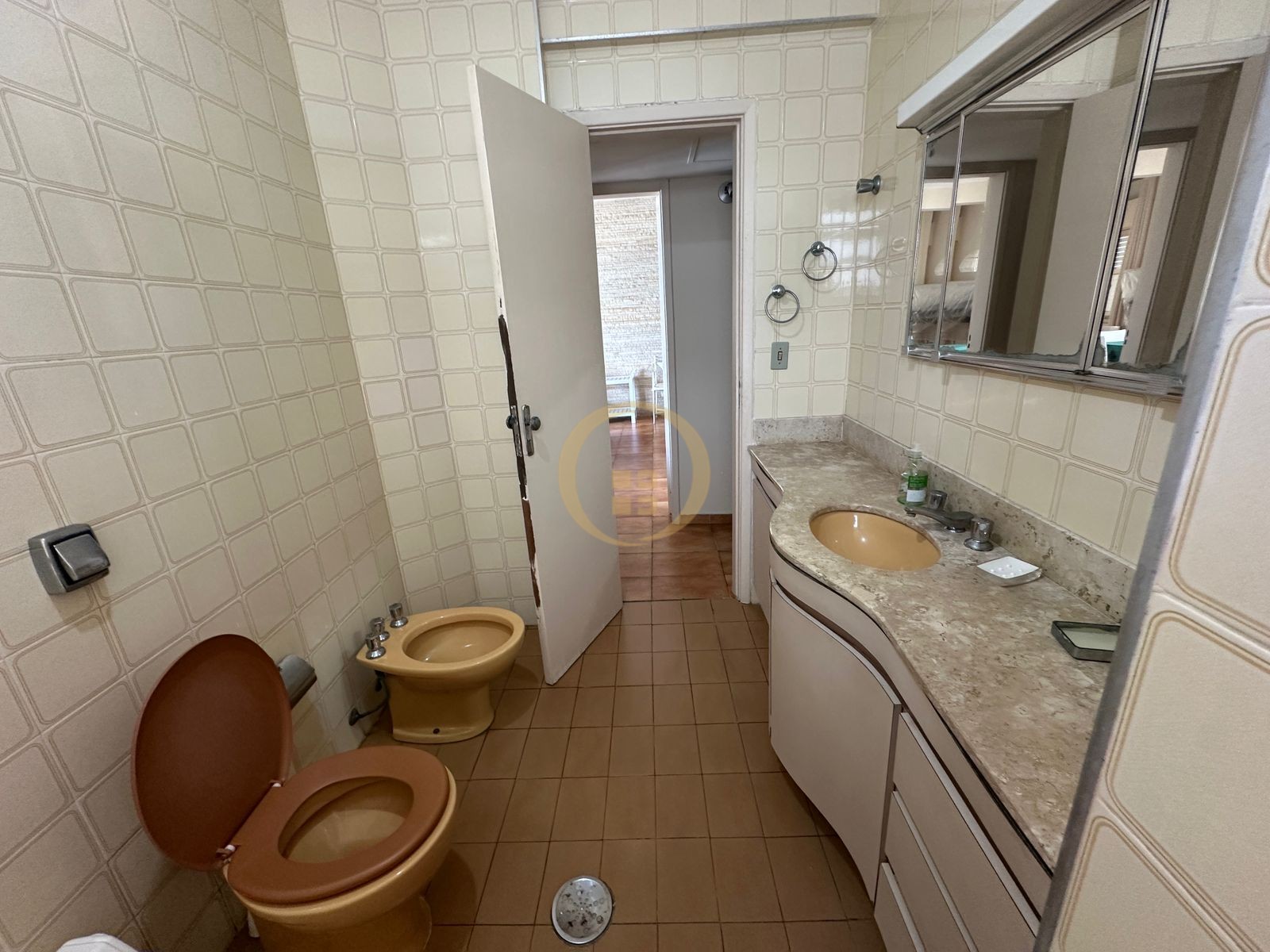 Apartamento Frente ao Mar nas Pitangueiras, Guarujá - SP