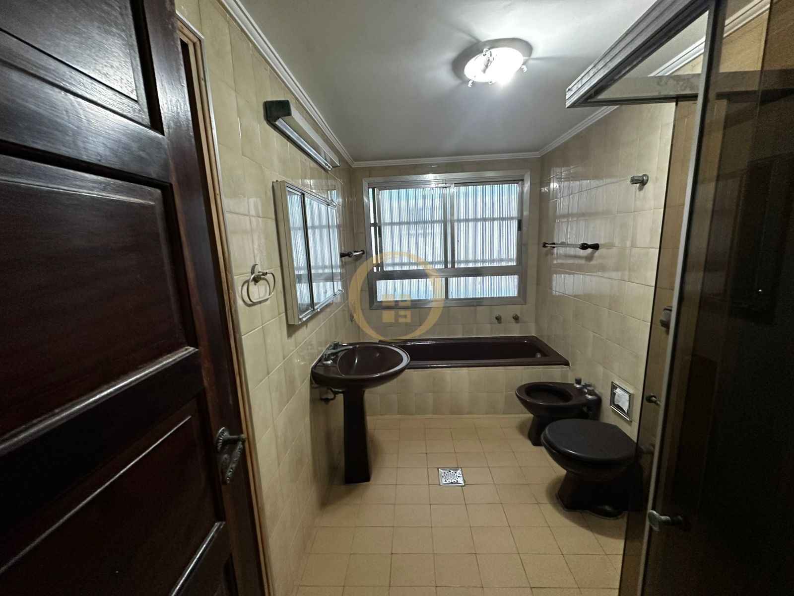Apartamento Frente ao Mar nas Pitangueiras, Guarujá - SP