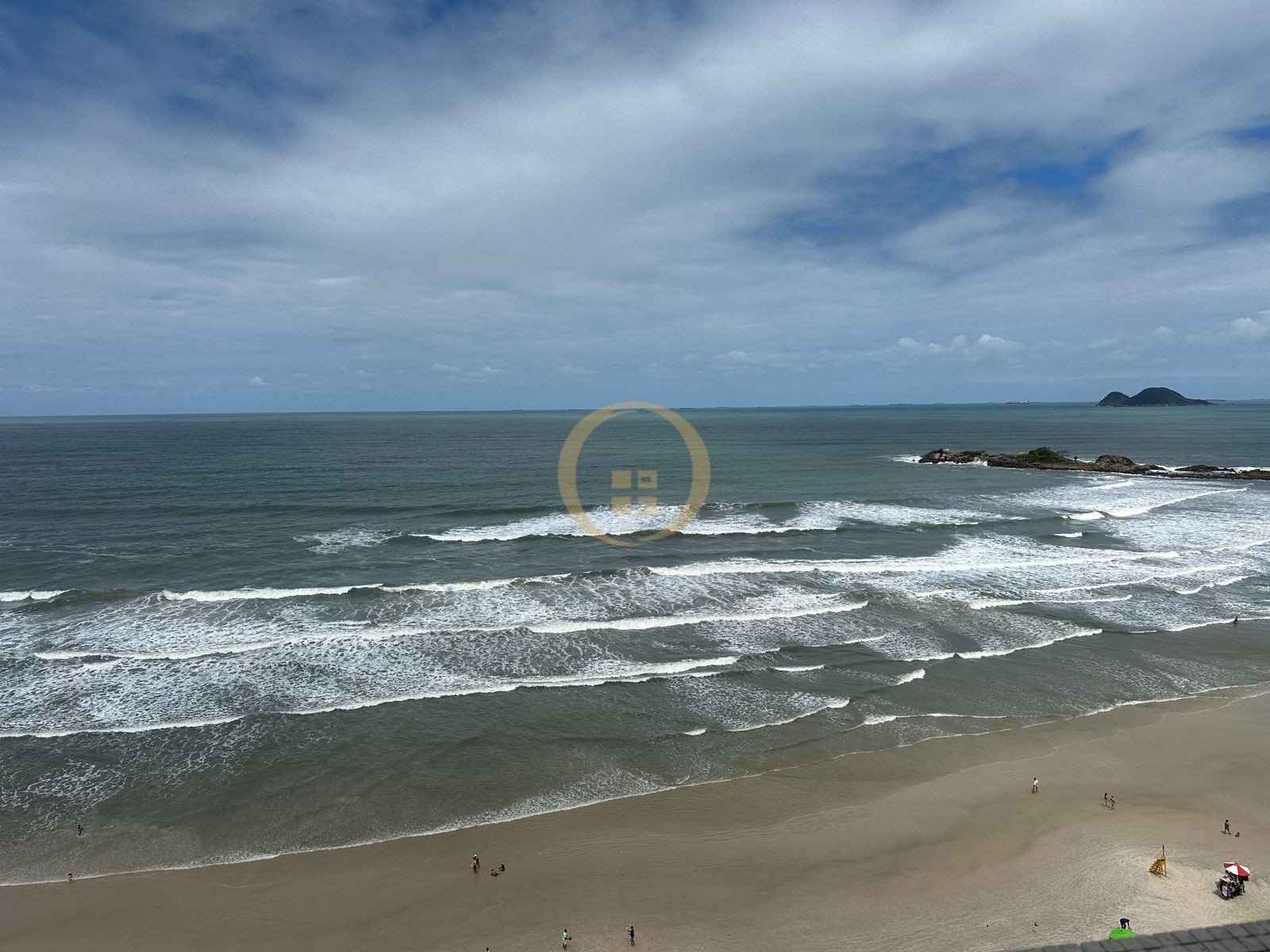 Apartamento Frente ao Mar nas Pitangueiras, Guarujá - SP