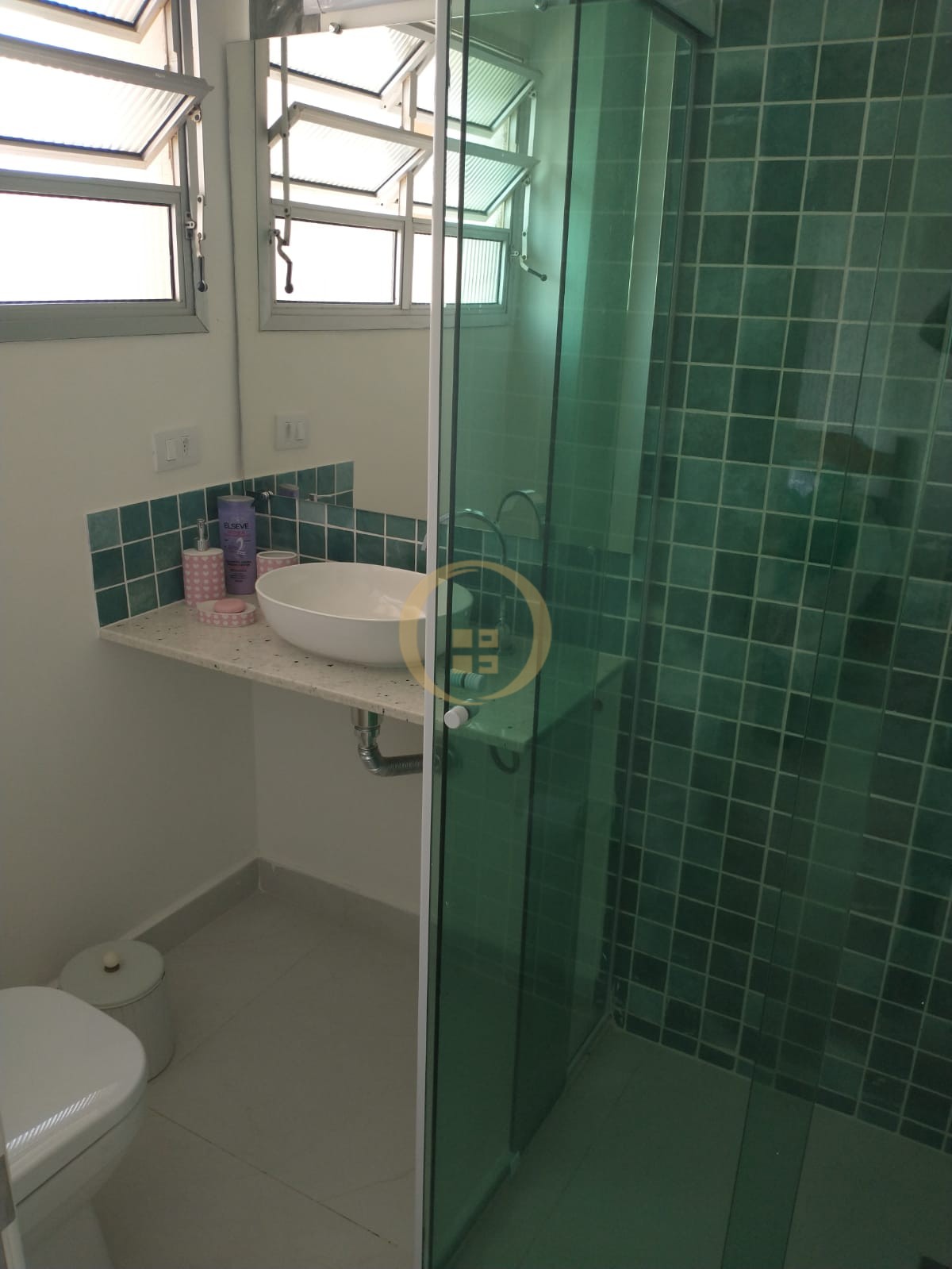 Apartamento Frente ao Mar nas Pitangueiras, Guarujá - SP
