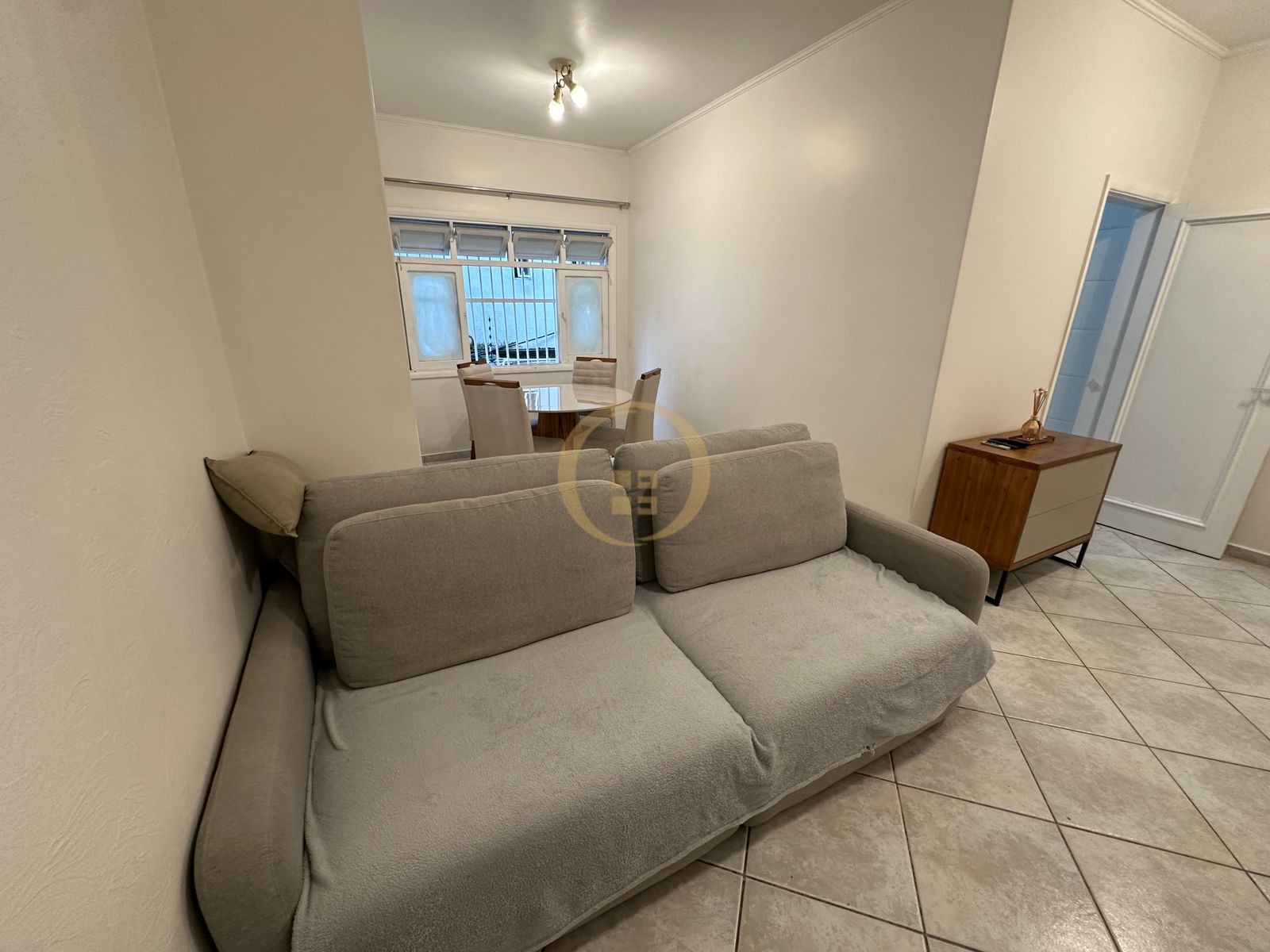 Apartamento na Praia das Pitangueiras, Guarujá - SP