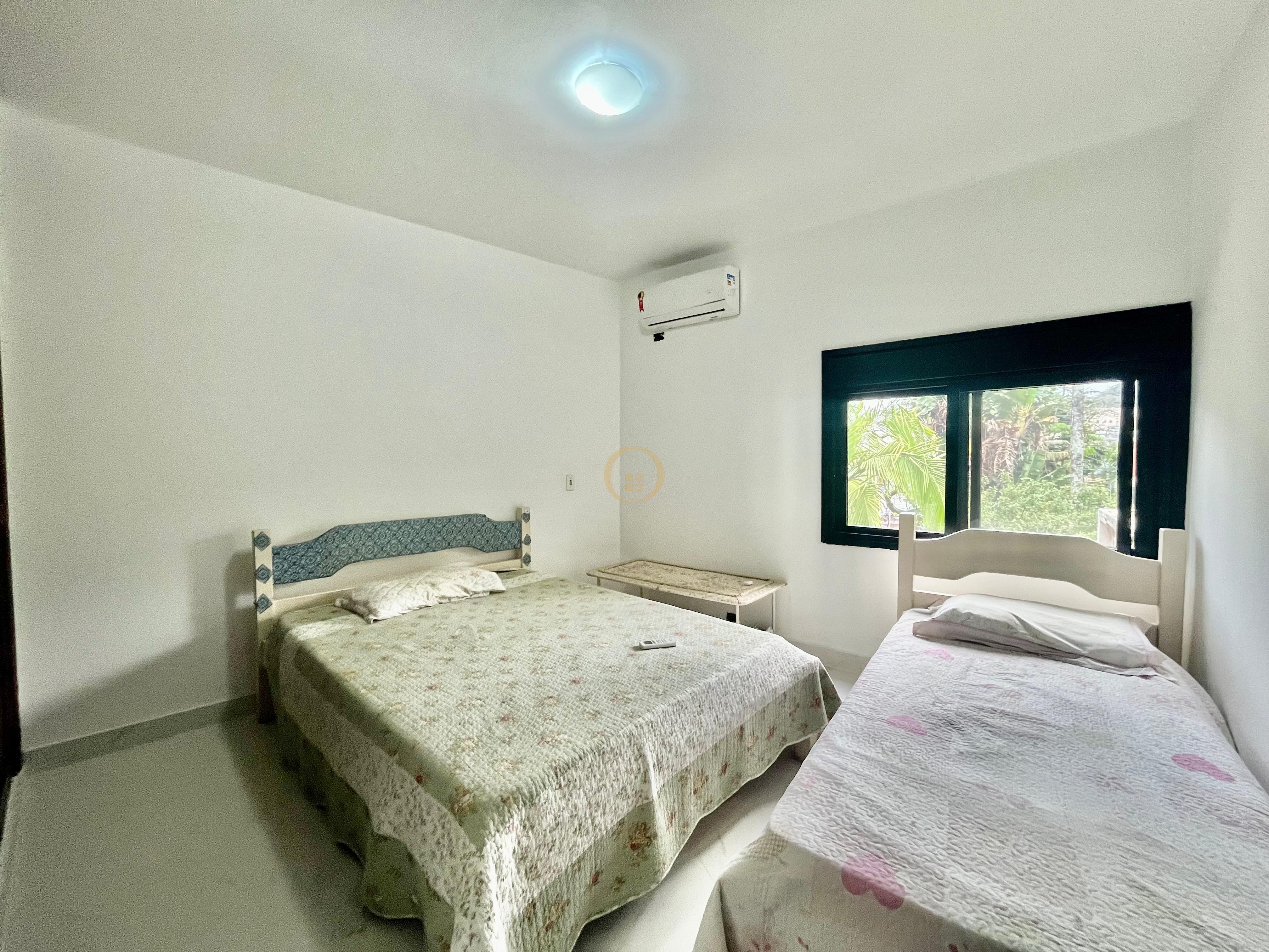 Apartamento na Praia da Enseada, Guarujá - SP