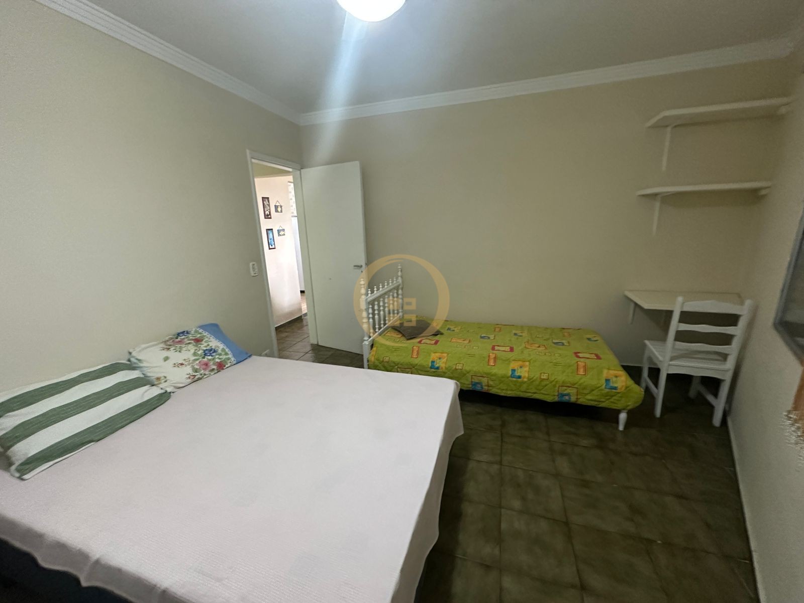 Apartamento na Praia das Pitangueiras, Guarujá - SP