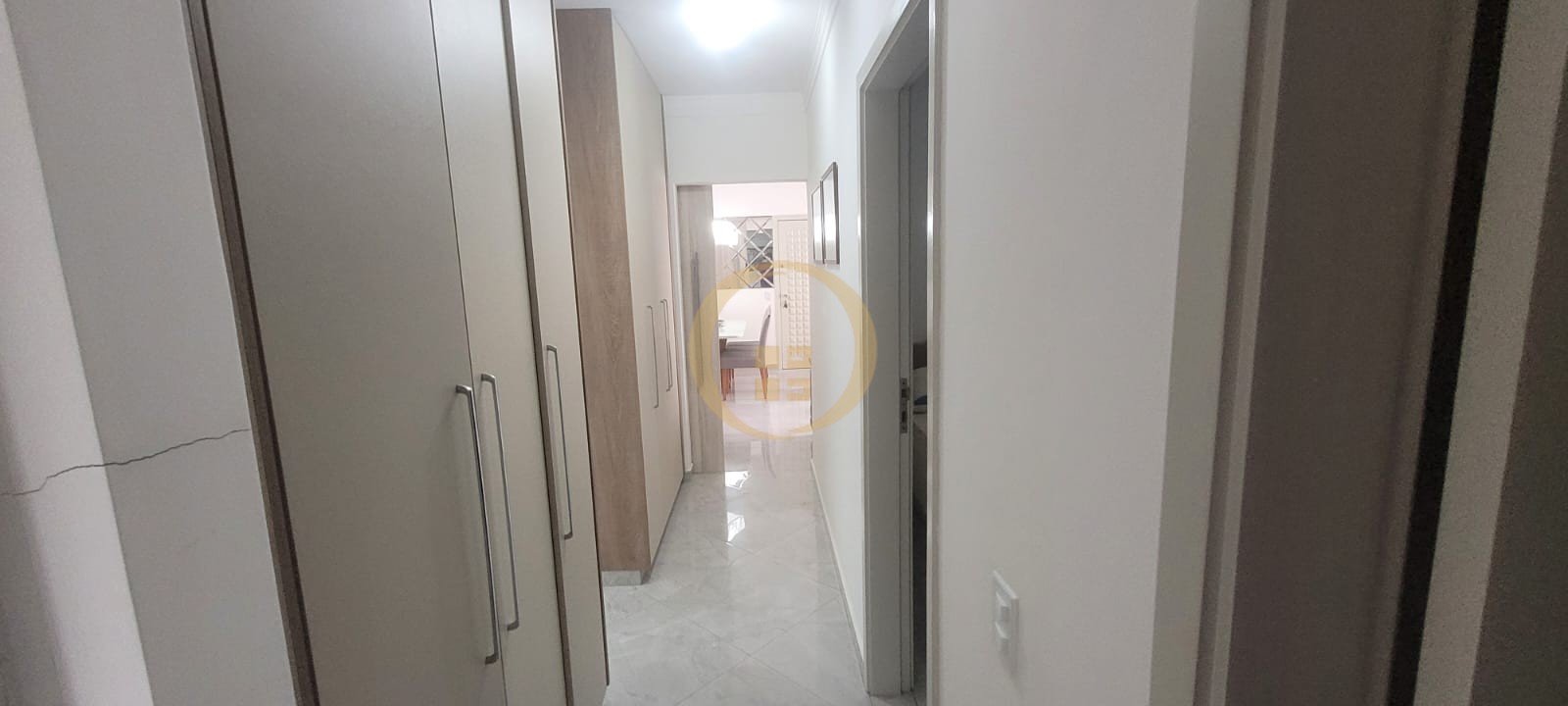 Apartamento na Praia das Pitangueiras, Guarujá - SP