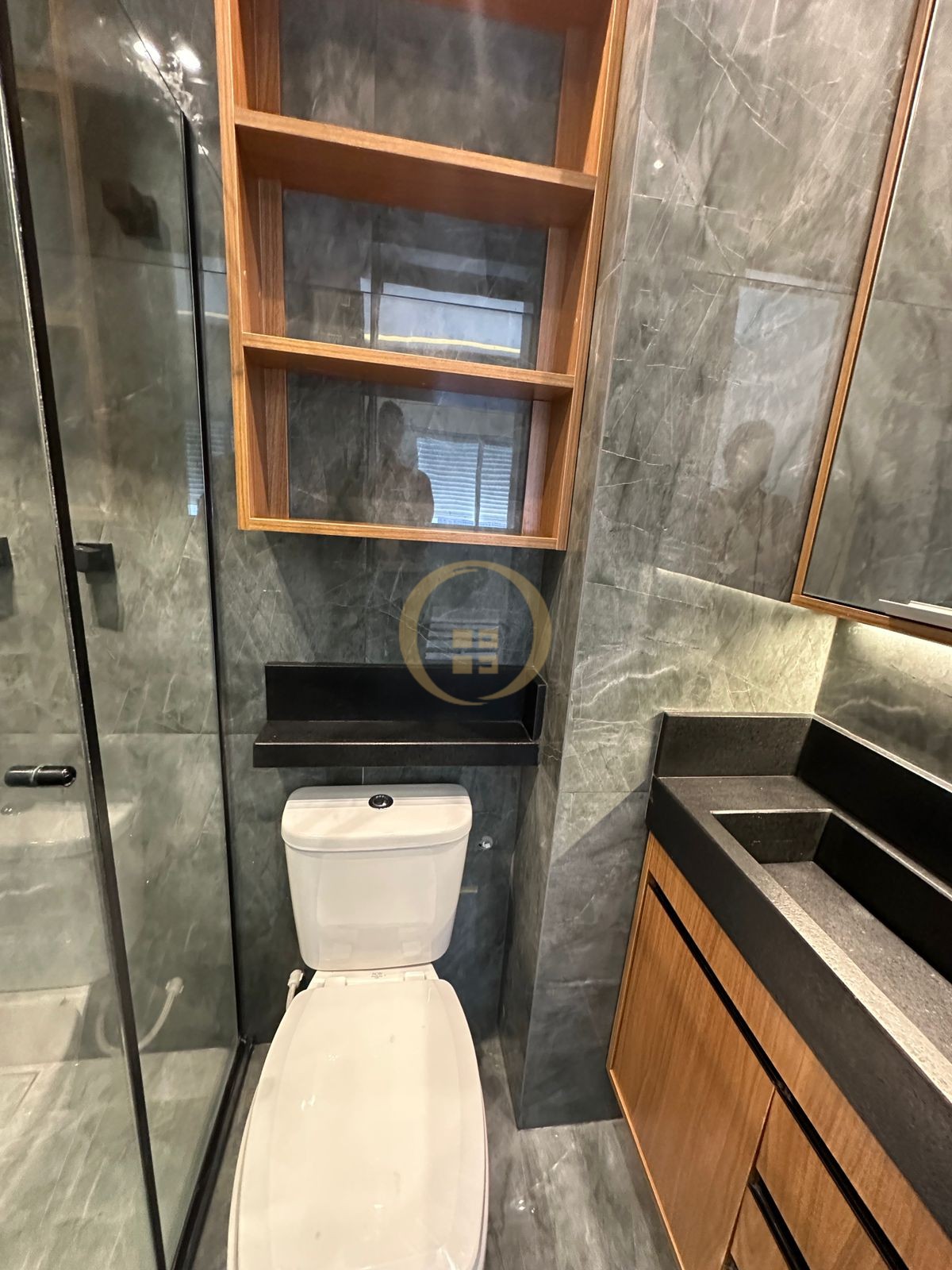 Apartamento na Praia das Astúrias, Guarujá - SP
