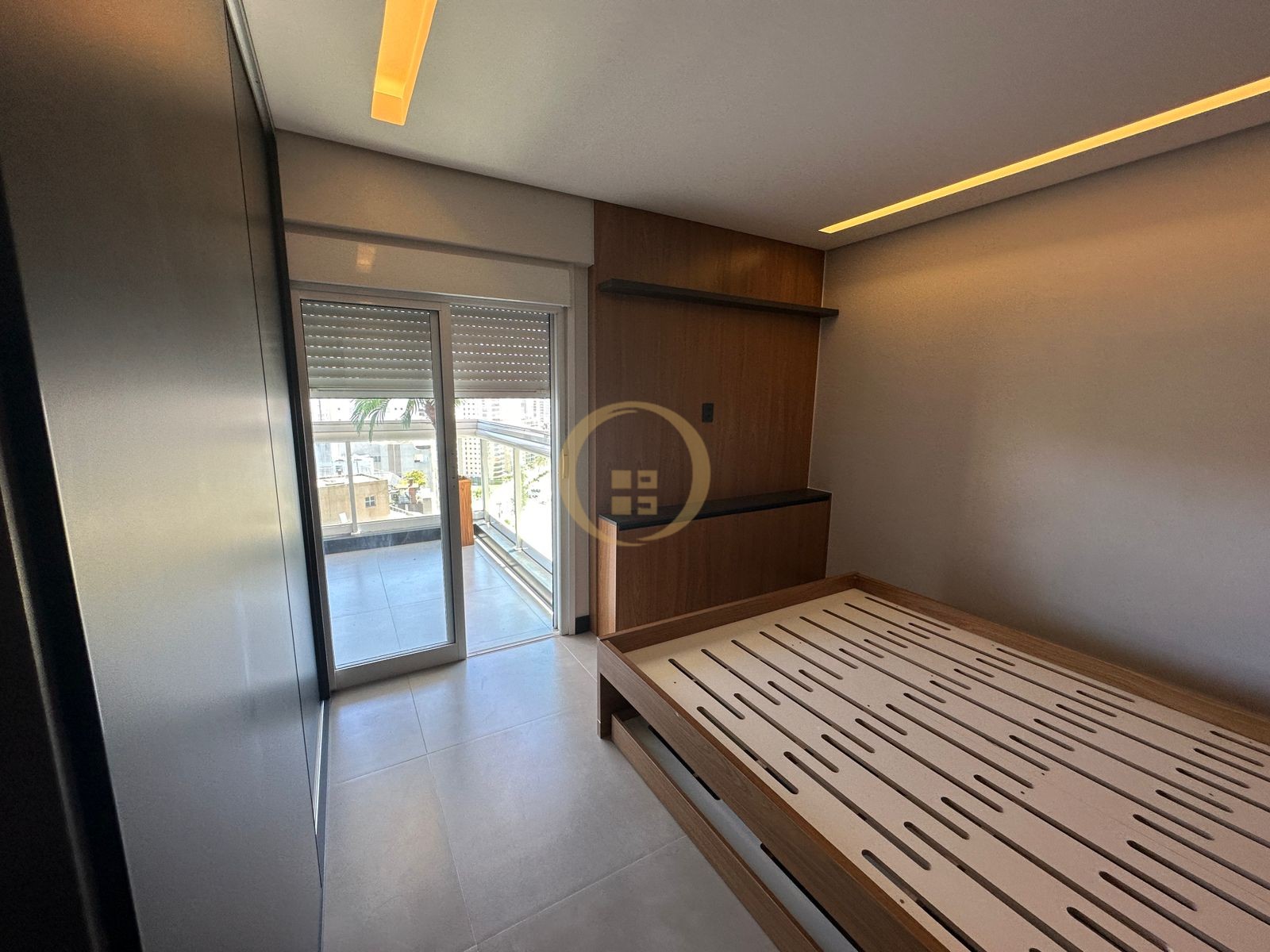 Apartamento na Praia das Astúrias, Guarujá - SP