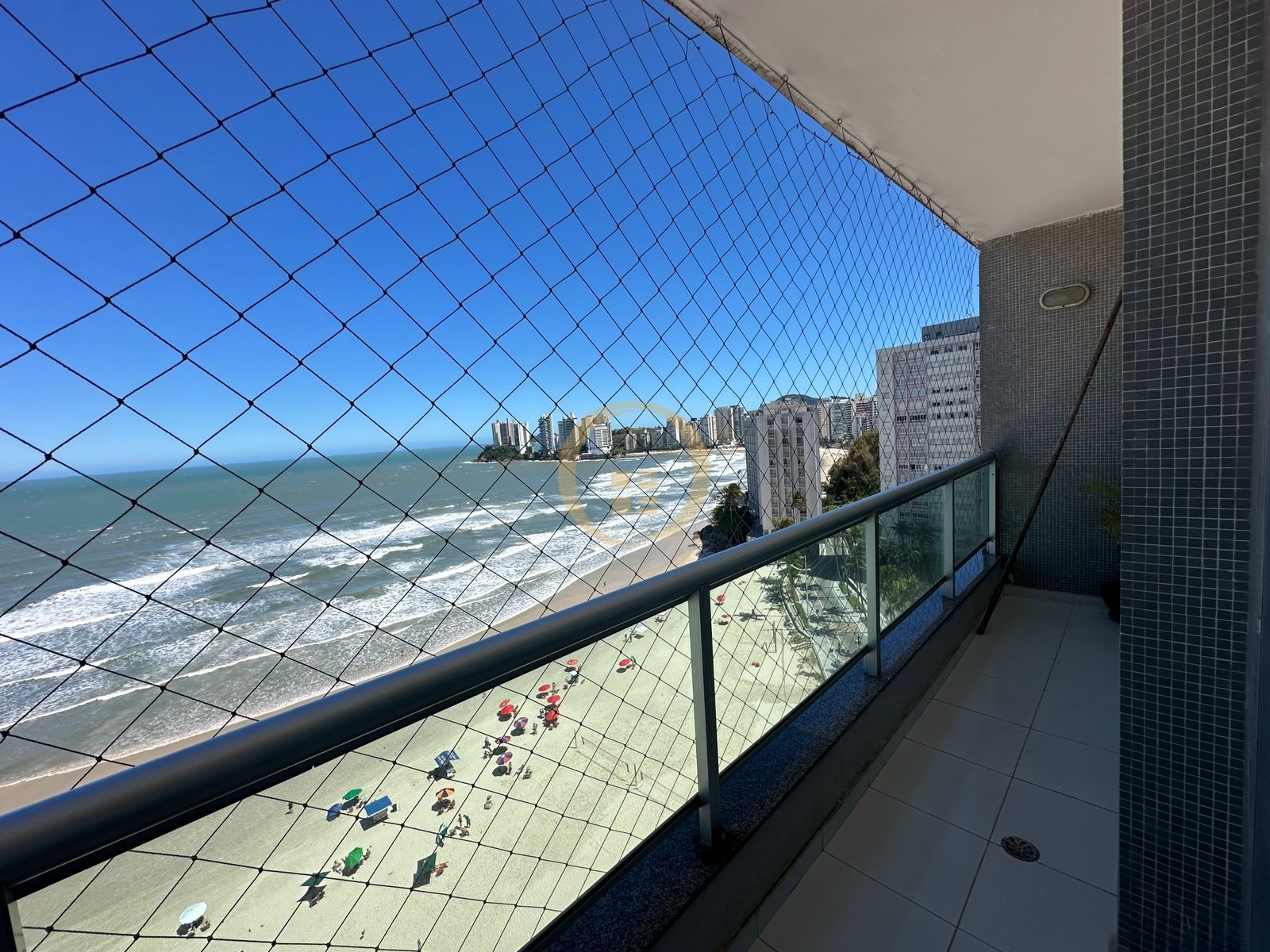 Apartamento Frente ao Mar, Praia Pitangueiras, Guarujá - SP